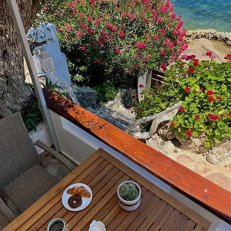Kohyli Boutique * Agia Pelagia Chlomou